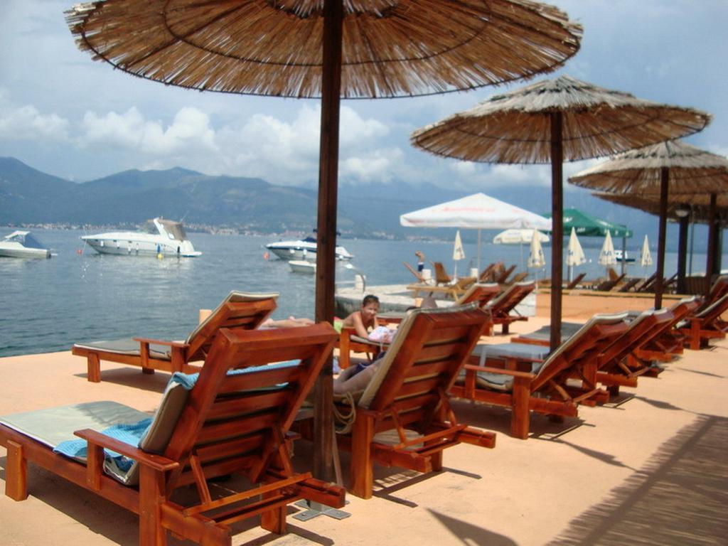 Natalie Apartments Tivat Exterior foto