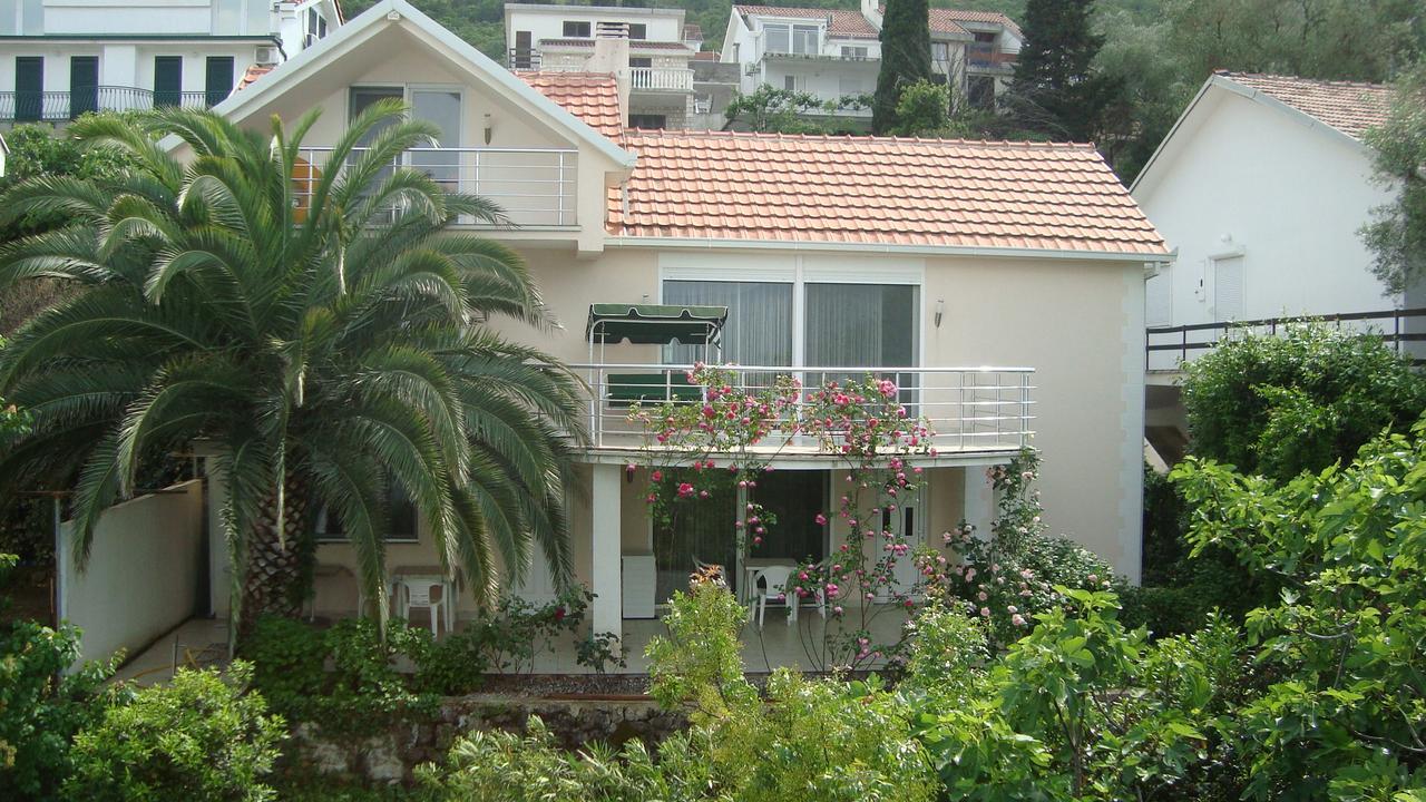 Natalie Apartments Tivat Exterior foto